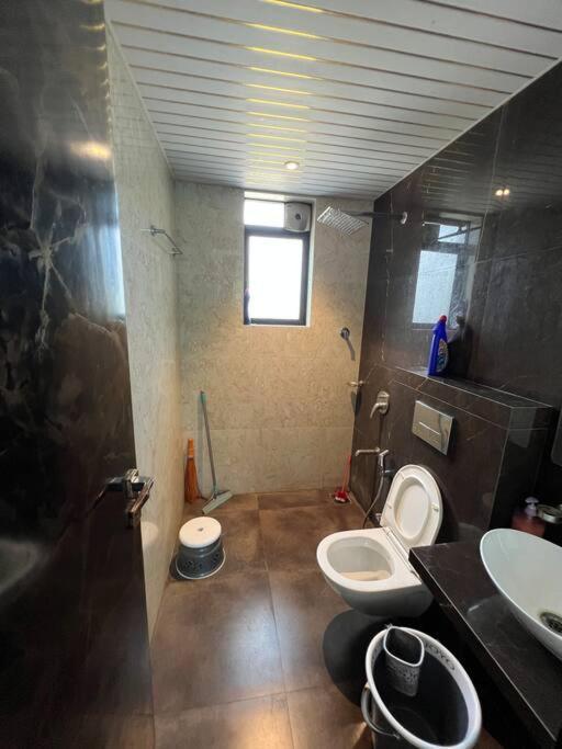 Stayhaven Starmount 4Bhk & Pool Mumbai Bagian luar foto