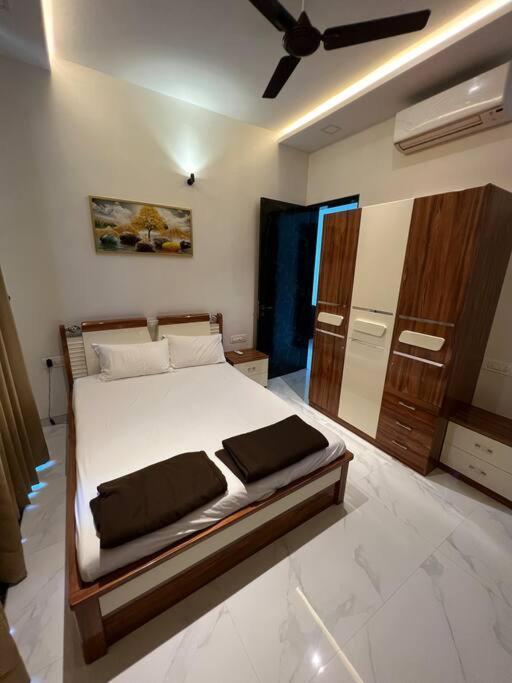 Stayhaven Starmount 4Bhk & Pool Mumbai Bagian luar foto